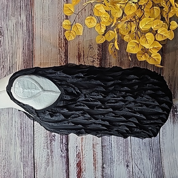 DOUBLE TAKE BLACK SLEEVELESS PULLOVER FEATHER TOP - Picture 7 of 10